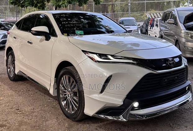 Toyota Harrier 2022 White