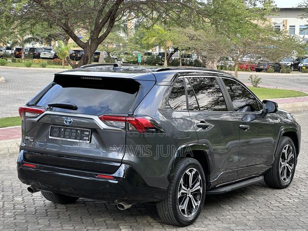 Toyota RAV4 Adventure 2022 Gray
