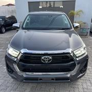 Toyota Hilux 2022 Gray for sale