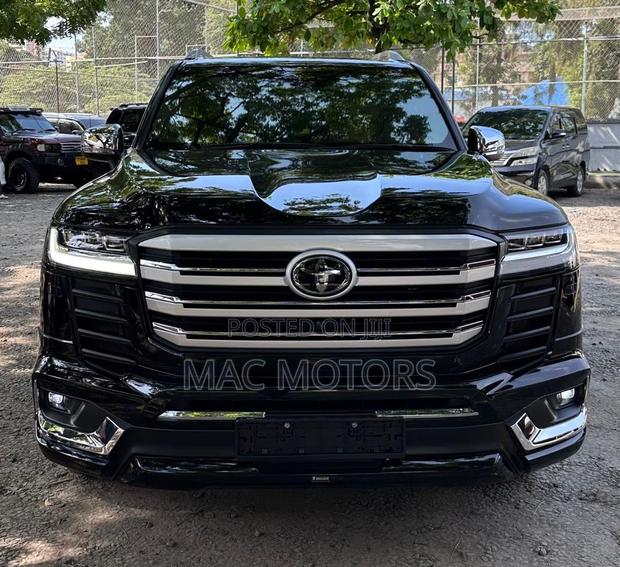 Toyota Land Cruiser 2023 Black