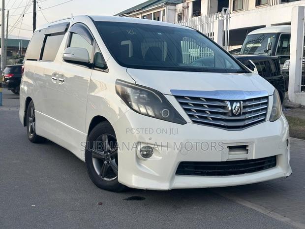 Toyota Alphard 2010 White