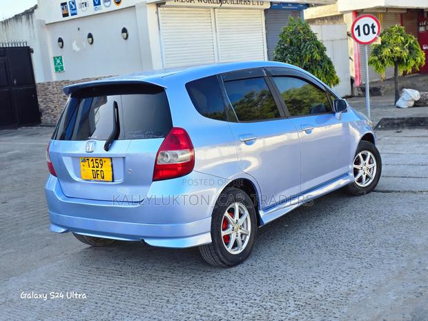 Honda Fit Aria 2004 Blue