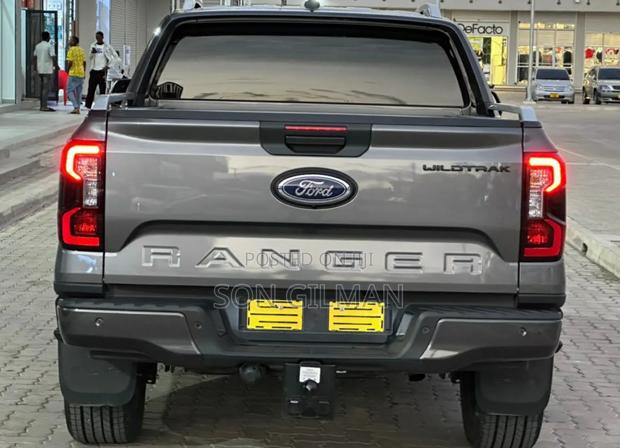 Ford Ranger Wildtrak 2024 Gray