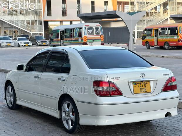 Toyota Brevis 2005 Pearl