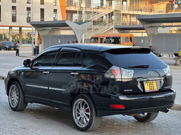 Toyota Harrier 2.4 2006 Black