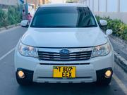 Subaru Forester 2010 White for sale