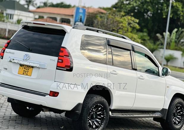 Toyota Land Cruiser Prado 2007 White