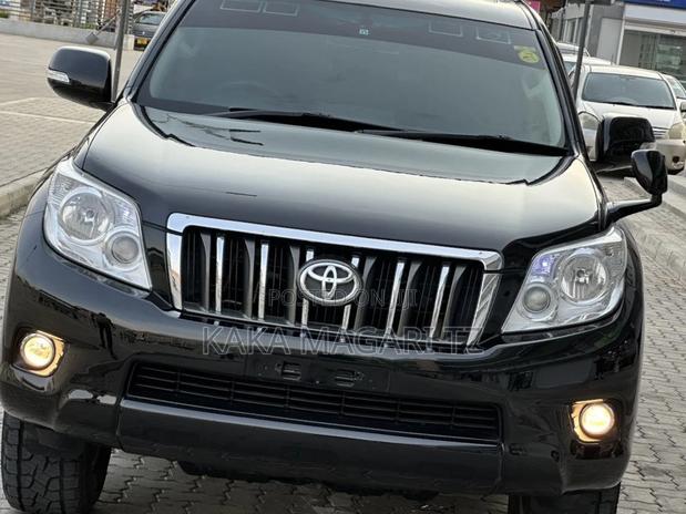 Toyota Land Cruiser Prado 2012 Black