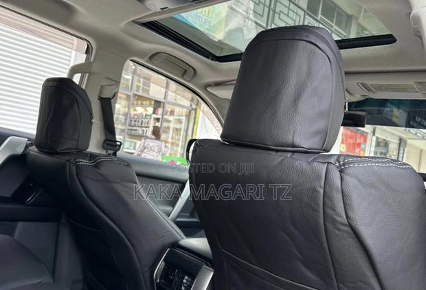 Toyota Land Cruiser Prado 2012 Black
