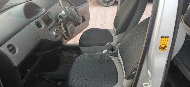 Toyota Sienta 2007 Silver