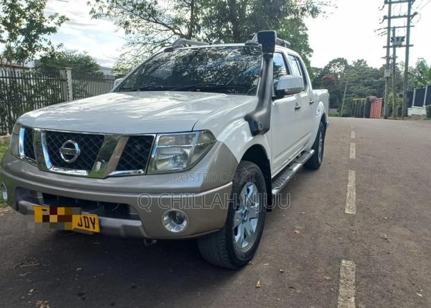 Nissan Navara 2008 White