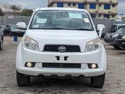 Toyota Rush 2010 White for sale
