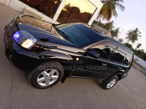 Nissan X-Trail 2005 Black
