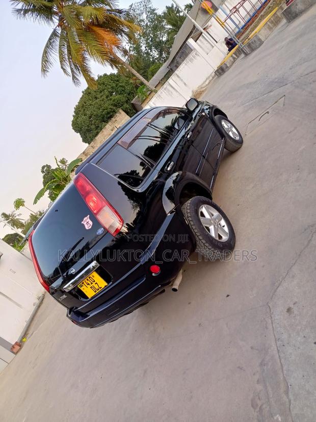 Nissan X-Trail 2005 Black