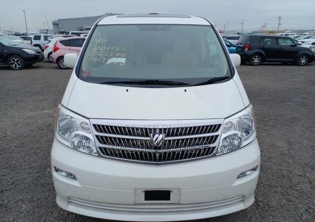 Toyota Alphard 2.4 Petrol FWD 2005 White