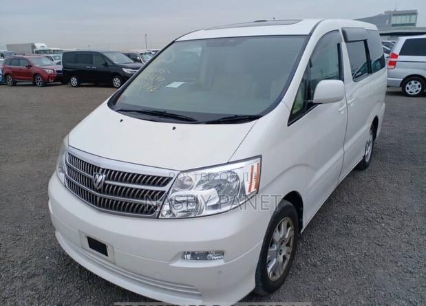 Toyota Alphard 2.4 Petrol FWD 2005 White