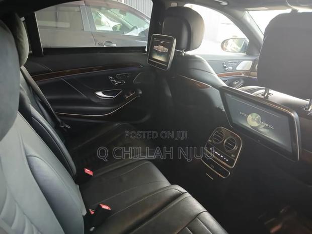 Mercedes-Benz E550 2017 Black
