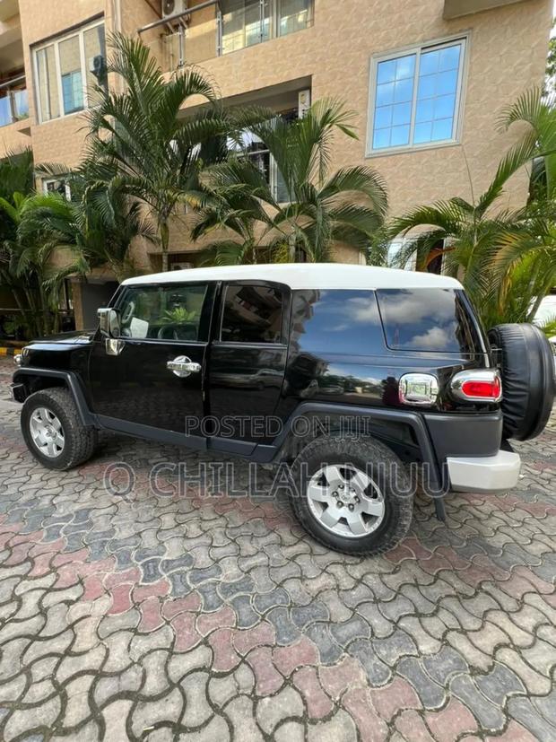 Toyota Land Cruiser 2008 Black