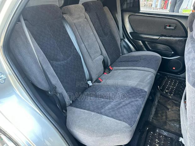 Toyota Harrier 2.4 16V 4WD 2001 Silver