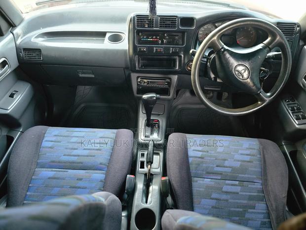 Toyota RAV4 2002 Red
