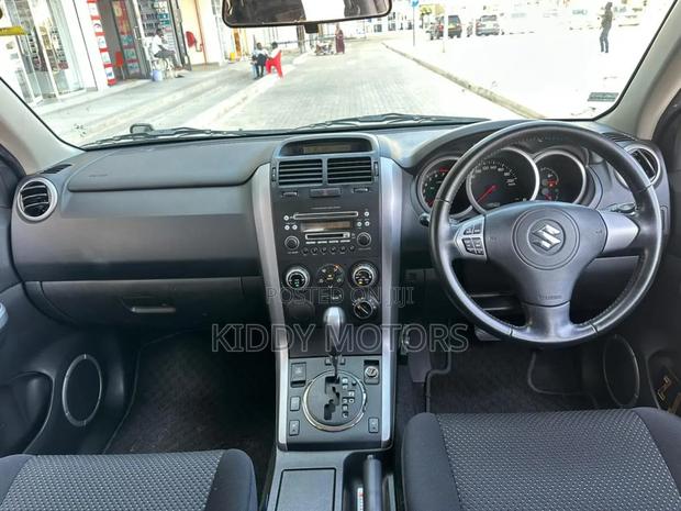 Suzuki Escudo 2006 Black