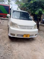 Toyota Noah 2002 White for sale