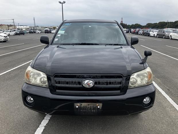 Toyota Kluger 2005 Black