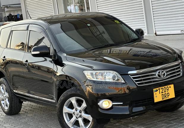 Toyota Vanguard 2006 Black