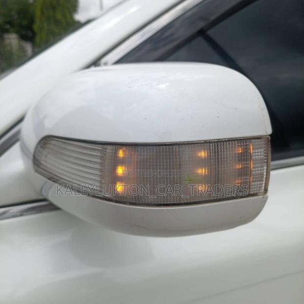 Toyota Crown 2008 White