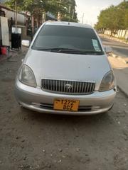 Toyota Vitz 2004 Silver for sale