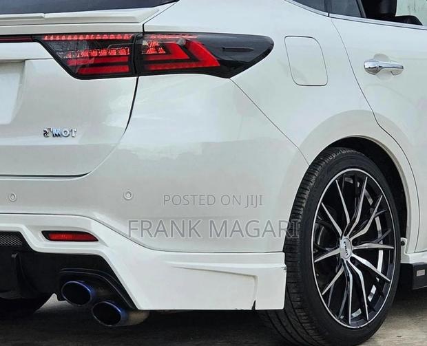 Toyota Harrier 2019 White