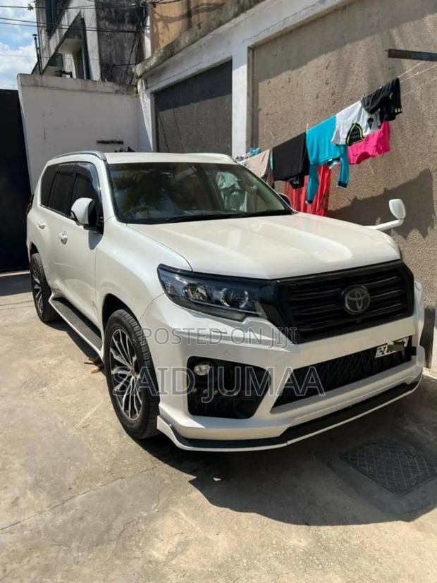 Toyota Land Cruiser Prado 2.7 2018 White