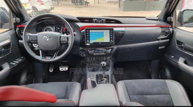 Toyota Hilux 2023 Black