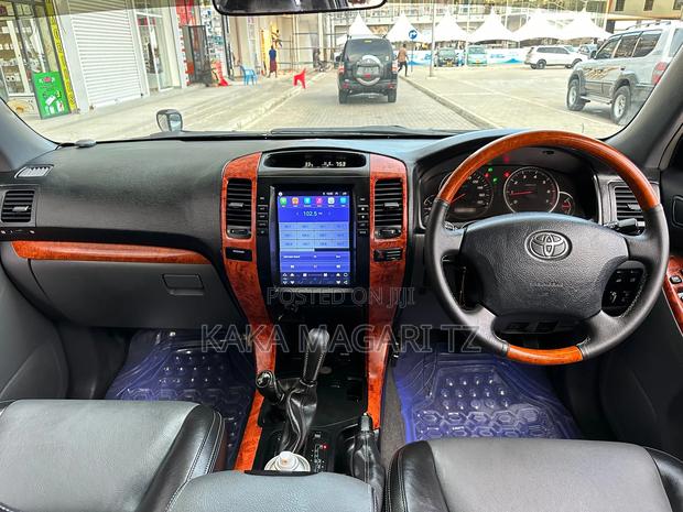 Toyota Land Cruiser 2005 Black