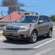 Subaru Forester 2010 Gold for sale