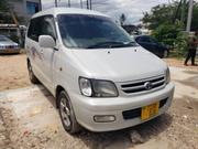Toyota Noah 2001 White for sale