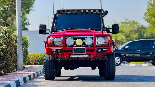 Toyota Land Cruiser 2013 Red