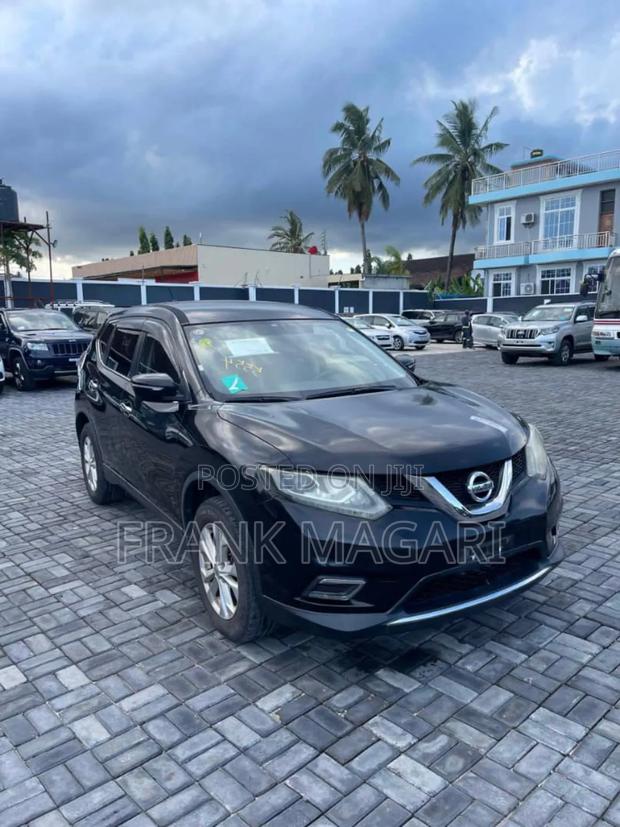 Nissan X-Trail 1.6 Diesel FWD 2014 Black