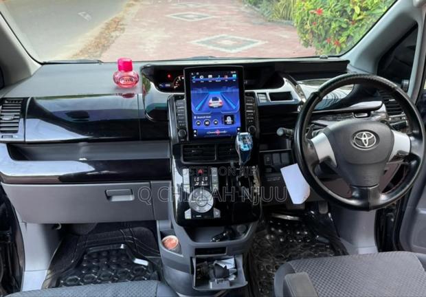 Toyota Noah 2009 Black