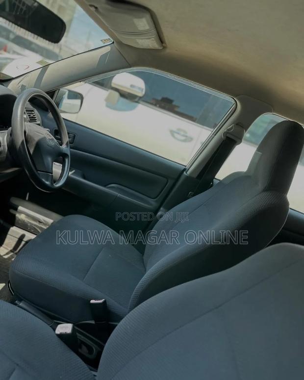 Toyota Probox 2005 White