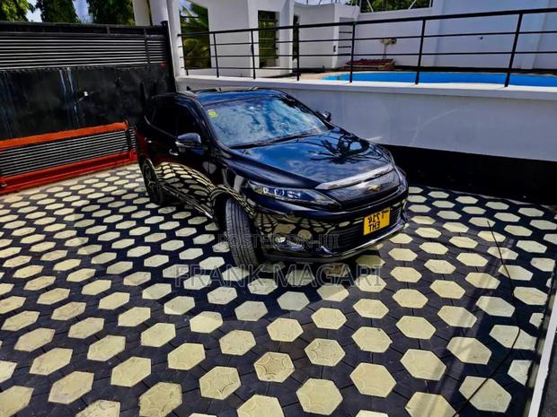 Toyota Harrier 2.5 Hybrid 4WD 2014 Black