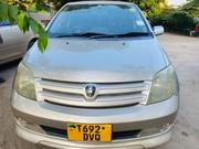 Toyota IST 2005 Silver for sale