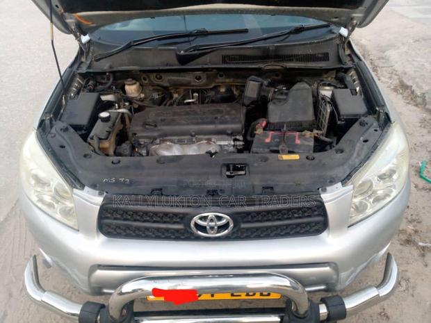 Toyota RAV4 2009 Silver