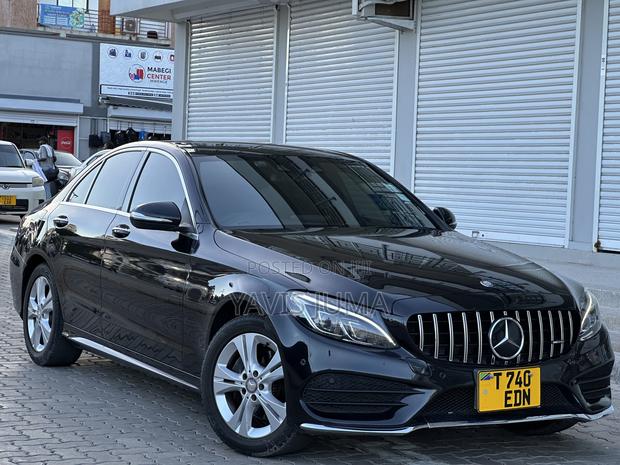 Mercedes-Benz C-Class 2014 Black