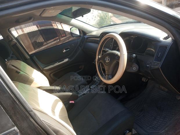 Toyota Kluger 2004 Black