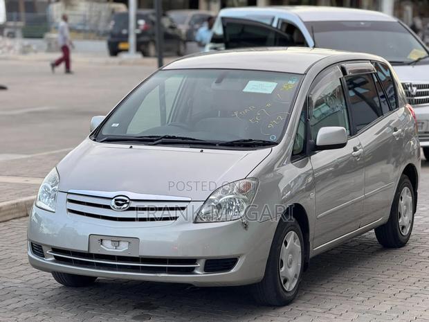 Toyota Corolla Spacio 2005 Silver