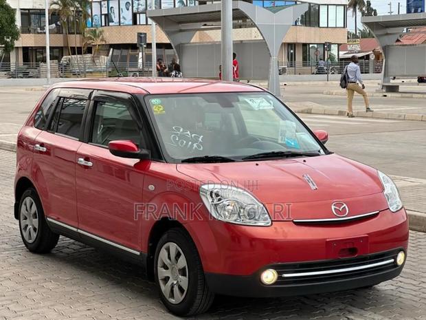 Mazda Verisa 2010 Red