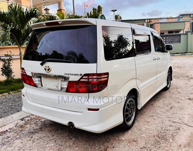 Toyota Alphard 2007 White