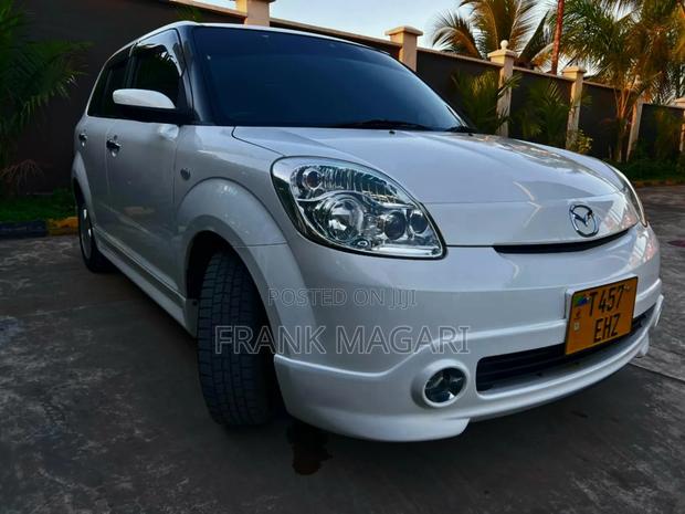 Mazda Verisa 2009 Black