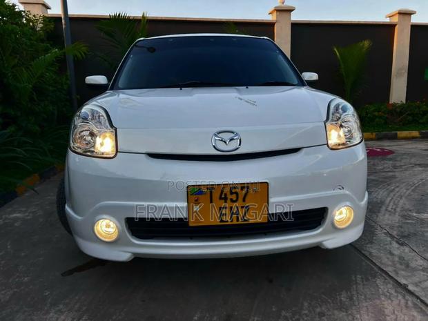 Mazda Verisa 2009 Black